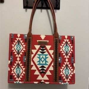 NWOT Wrangler Red and Brown Geometric Tote Bag